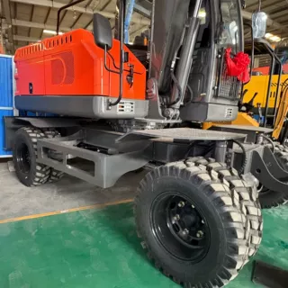 中型挖掘机18型液压挖掘机90型果园挖沟机农用种植挖沟机