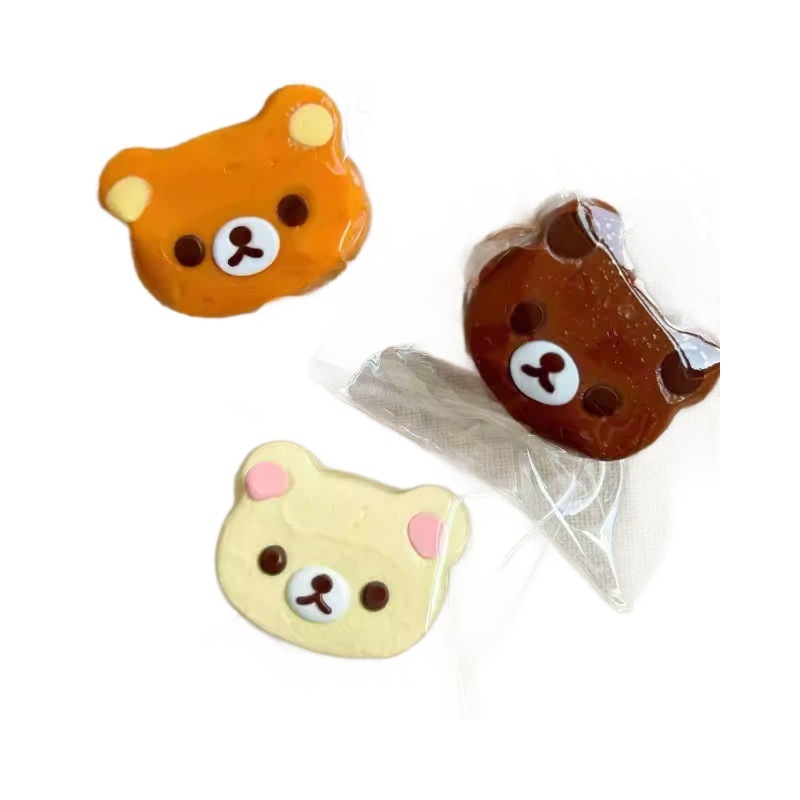 小紅の本は同じタイプの楽な熊の頭をつまんで食品級のシリコンのクリームの泥感をつまんでゆっくりとスプリングバックします。|undefined