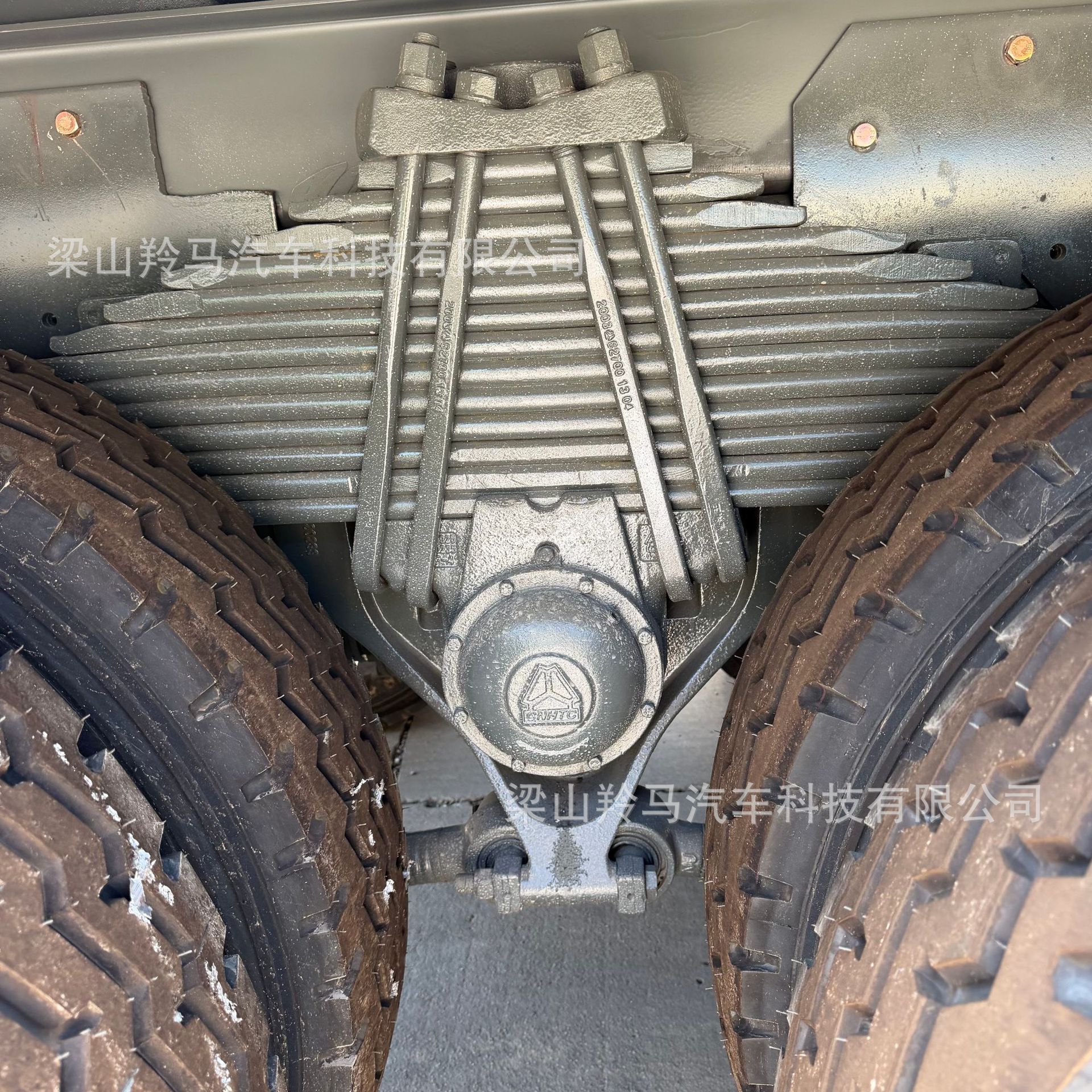 SINOTRUK HOWO Dump Truck 4.8m X4 Dump Truck High-Strength Steel Lightweight Engineering Transport Rear-Flip Dump Truck