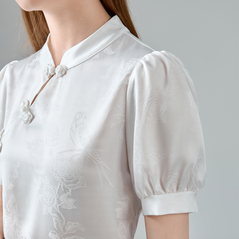Nueva camisa de satén de ácido acético chino para mujer 2025 verano nuevo estilo nacional de manga corta estilo occidental de gama alta chic hermosa camisa pequeña