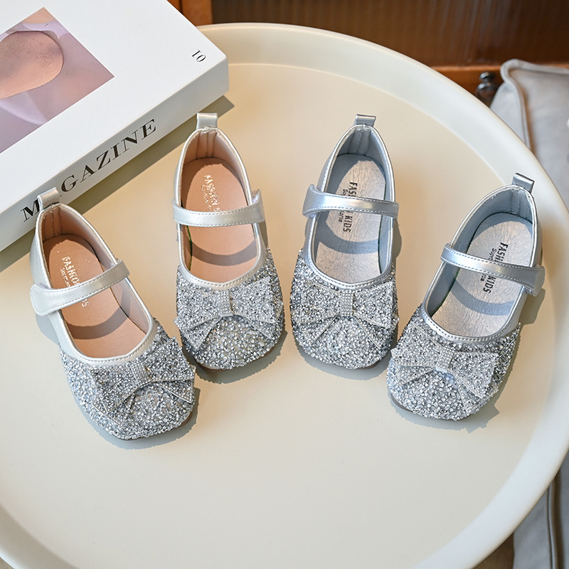 Zapatos de cuero para niñas, zapatos de princesa de diamantes de imitación para niños 2025 primavera y otoño nuevos zapatos individuales con lazo para niñas, zapatos de rendimiento para niños pequeños y medianos image 1