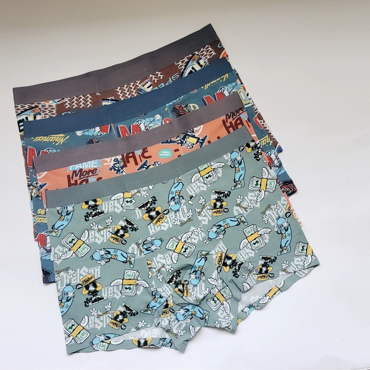 Новые мужские бесследные хлопчатобумажные цветы плоские брюки оптом