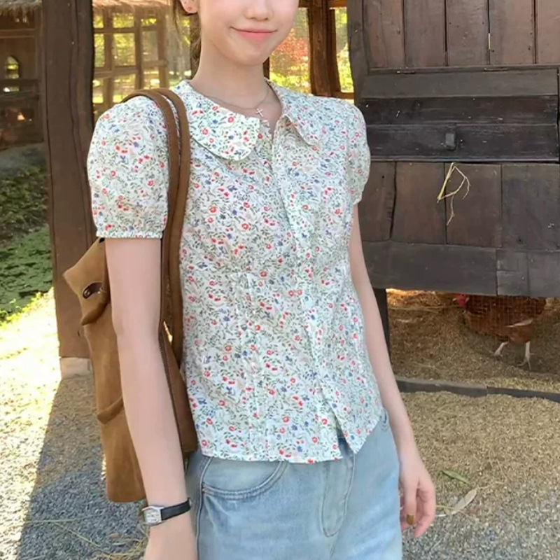 气质时髦碎花娃娃领短袖衬衫女春夏复古泡泡袖百搭上衣2026新品潮