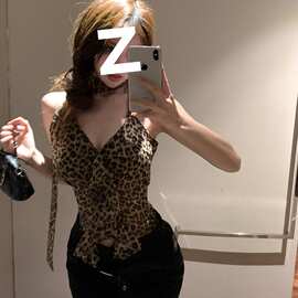 美式性感辣妹豹纹露背挂脖设计紧身内搭上衣小背心又a又辣女装潮