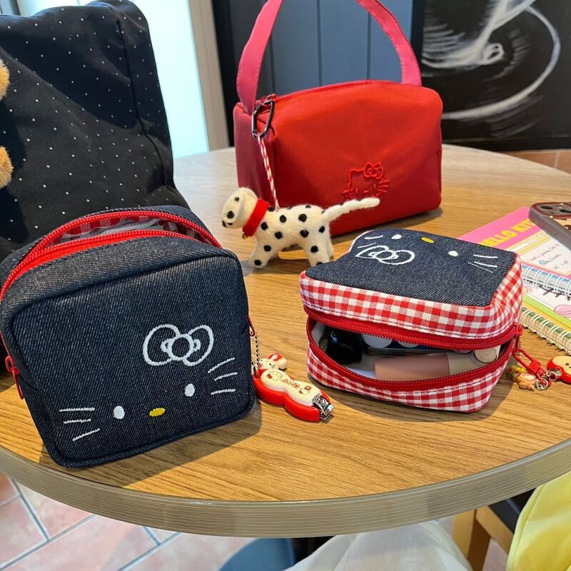 新しいオリジナル刺繍キティ小さな正方形バッグ化粧品バッグかわいい漫画おばさんタオルポラロイドカメラ収納袋|undefined