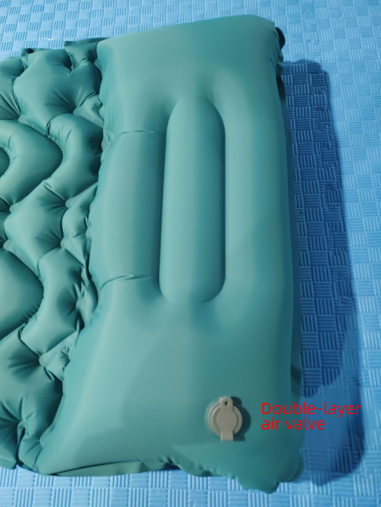 Comfortable Inflatable Sleeping Pad Design