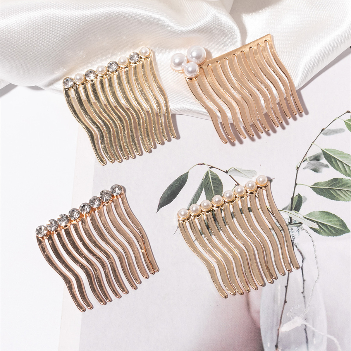 Nueva moda peine para el cabello accesorios para el cabello estilo ins femenino SIETE DIENTES con incrustaciones de metal perla tapón para el cabello simple antideslizantes Bangs peine de horquilla