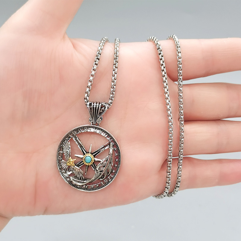 Chencui Downstream Feather Eagle Compass for Men's Trendy Personality Thread Hollow Necklace Pendant_voghion.com