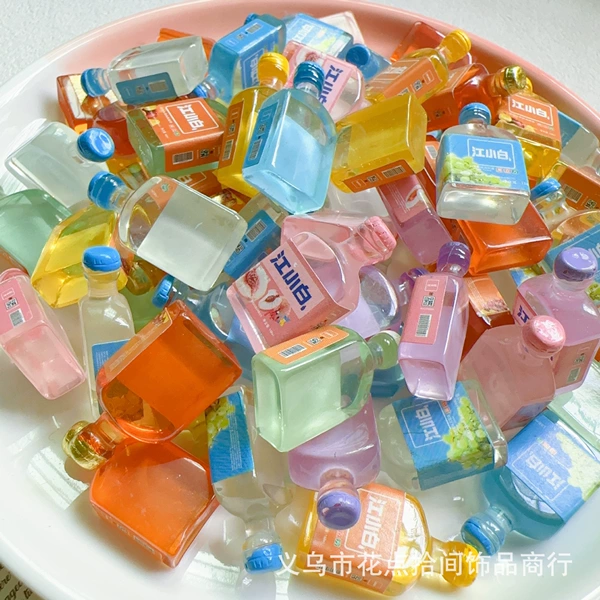 Jiang Xiaobai bottle [mixed styles randomly distributed]