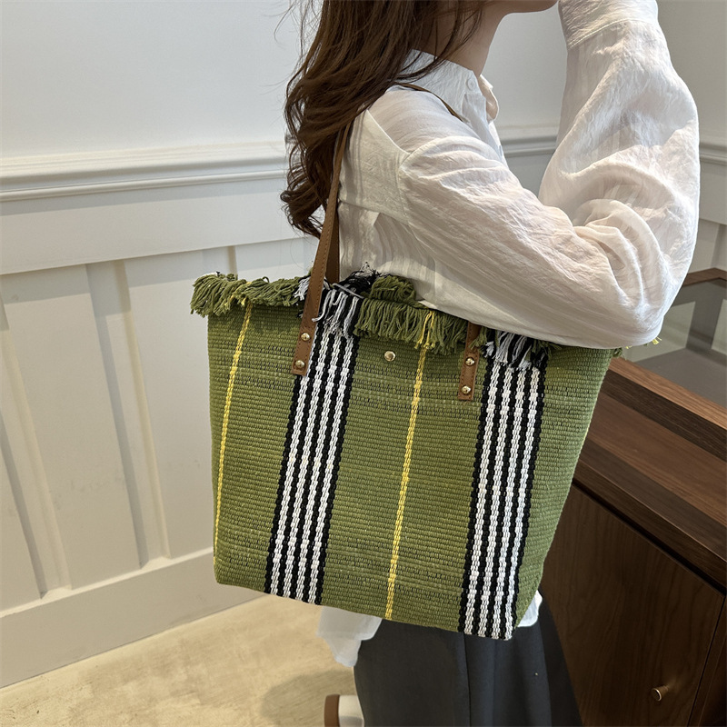 Bolsa de tejido de bordilla de tejido para mujeres 2024 nuevo nicho de diseño de moda bolsa de moda bolsa de gran capacidad de personalidad bolso de hombro