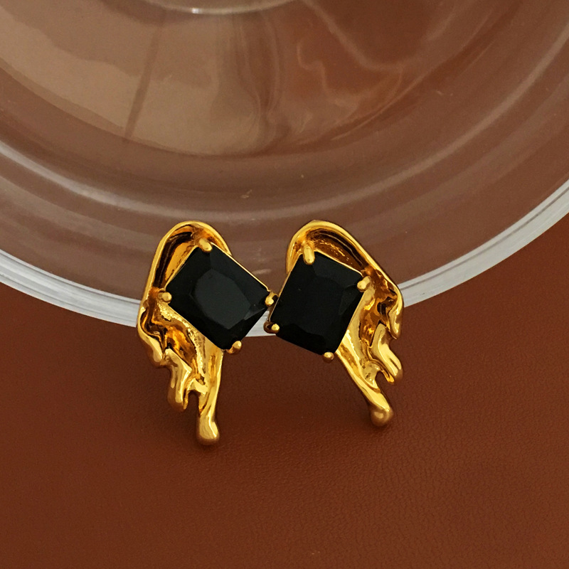 Retro Rhombus Copper Ear Studs Inlay Artificial Pearls Copper Earrings 1 Pair