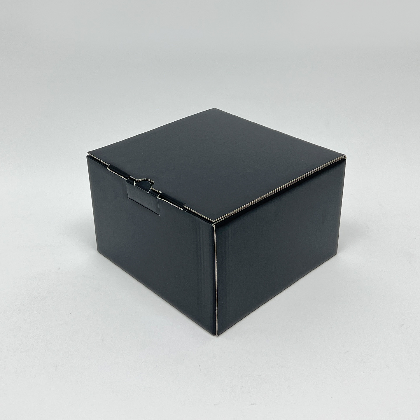 在庫ありの高級中型黒色ラミネート加工耐傷防水野球帽包装箱、白底耐圧ギフトボックス、宅配ボックス