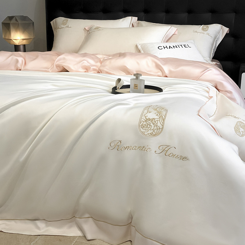 Cuatro piezas de seda de hielo de verano seda lisa cama cama de lujo ligera cama de lujo cama de tres piezas de verano