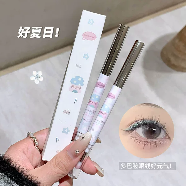 Cappuvini Moe Pet Pie is easy for beginners to use with double-headed eyeliner glue pens