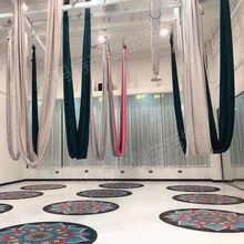 �����������٤�������ù̶��P����I�����߿��٤���K�٤�^����