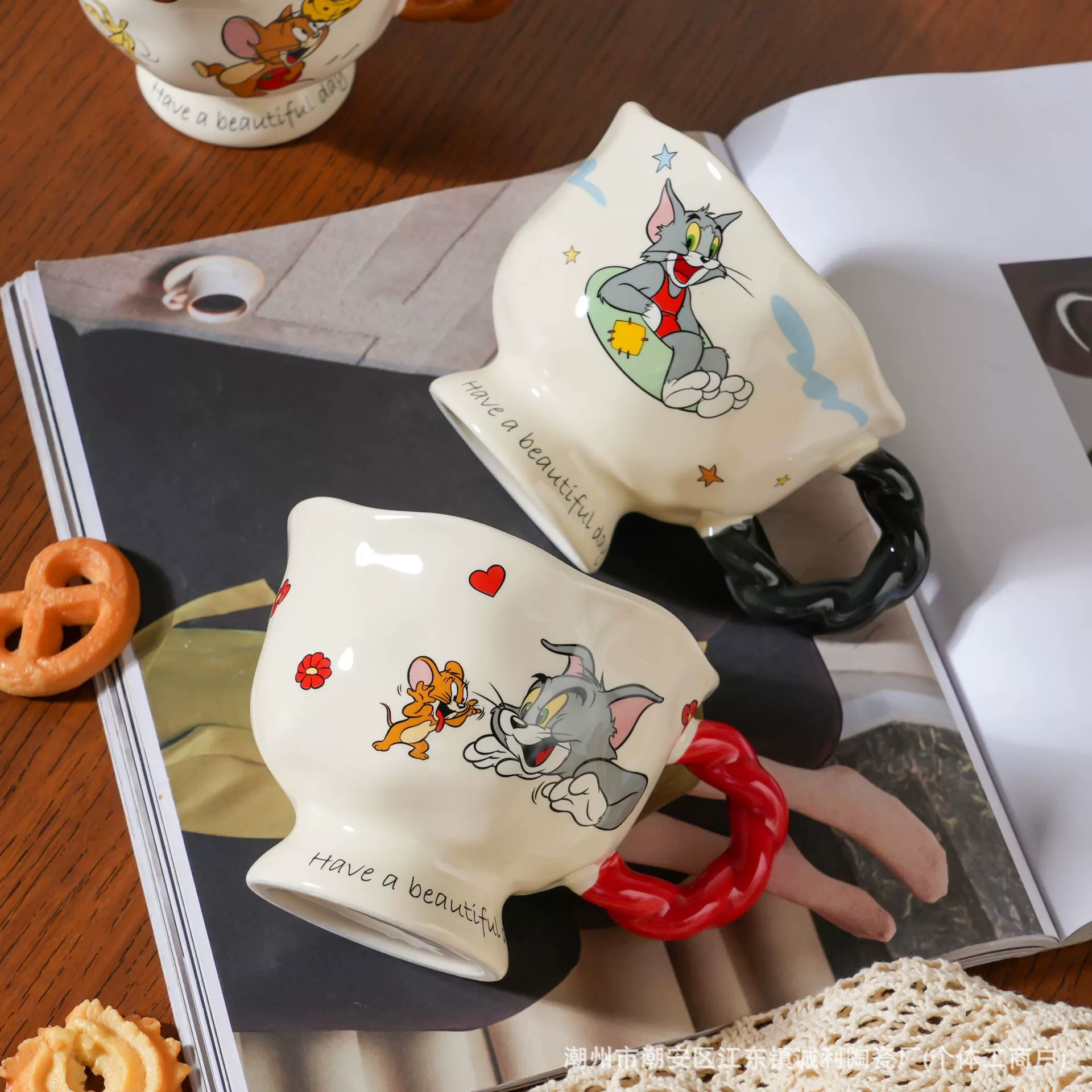 Ceramic Mug (Tom & Jerry), 360 ml, Retro Footed Design with Colored Handle