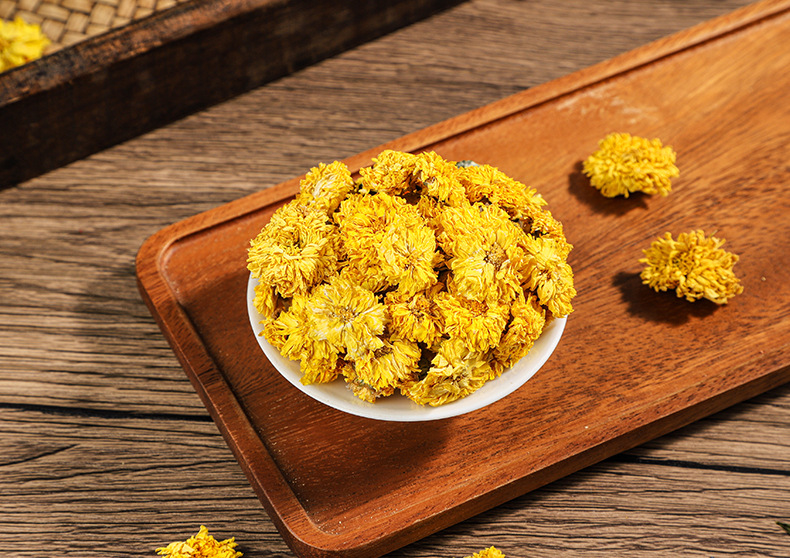 Golden Silk Chrysanthemum Tea Large Blooms Jin Si Huang Ju 50g One Flower Per Cup preparation