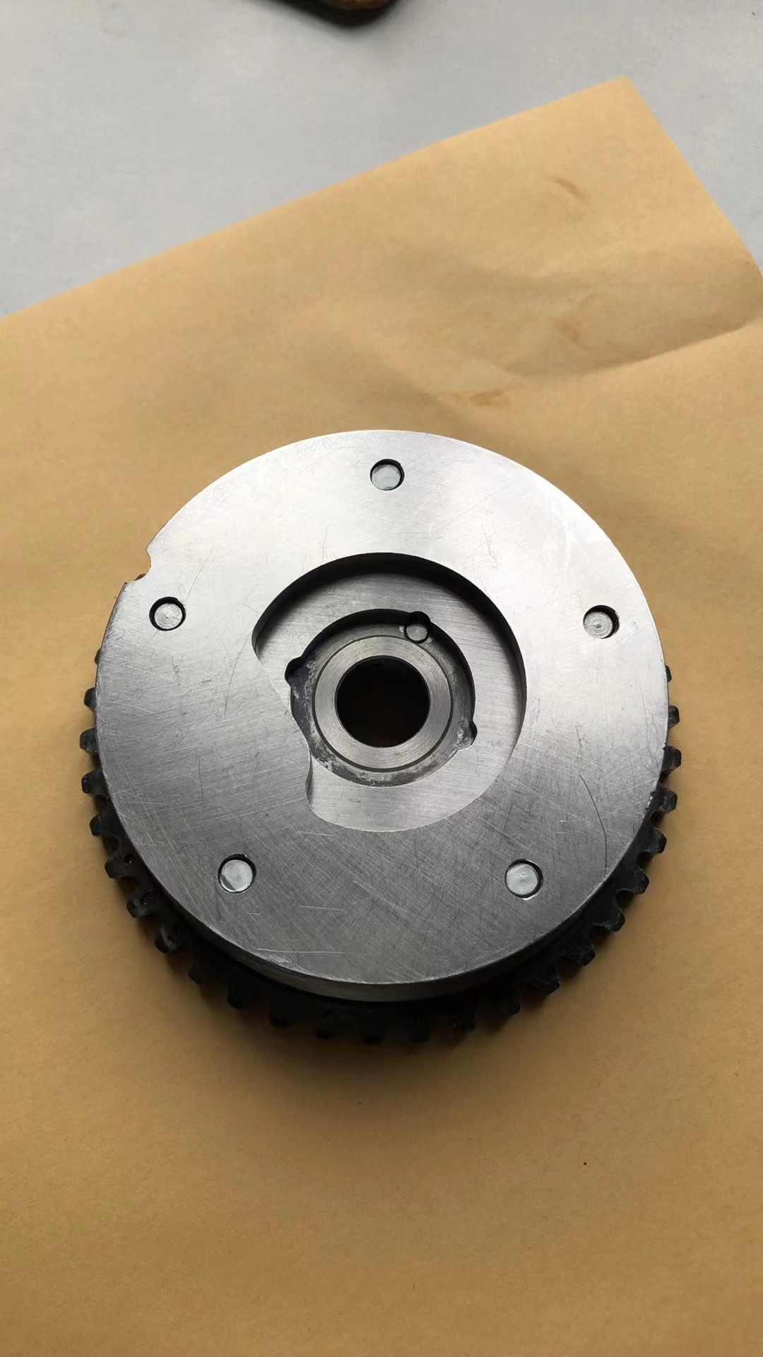 Suitable for Ssangyong Aiteng 2.0L phase adjuster VVT gear 1720500147