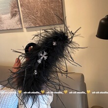 ��ɫ��ëʮ�ּ�ץ�A�����Ů�ĵϏ͹ź��X�ױP�l���~�A�W�t�r���L