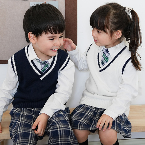 Autumn and winter plus velvet children's baby school uniforms pure cotton sweater vest boys medium to large girls knitted vest wholesale