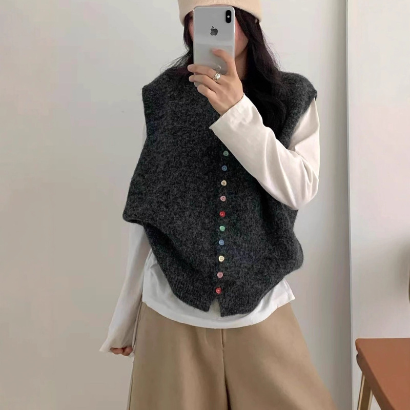彩扣无袖针织马甲毛衣背心女短款秋季复古慵懒风韩系叠穿坎肩新款|undefined