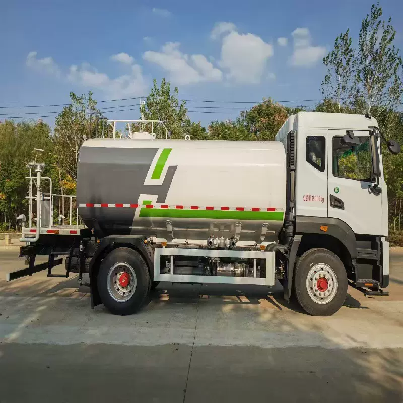 新款东风大型洒水车15方16方园林绿化雾炮喷洒车20立方园林工地用