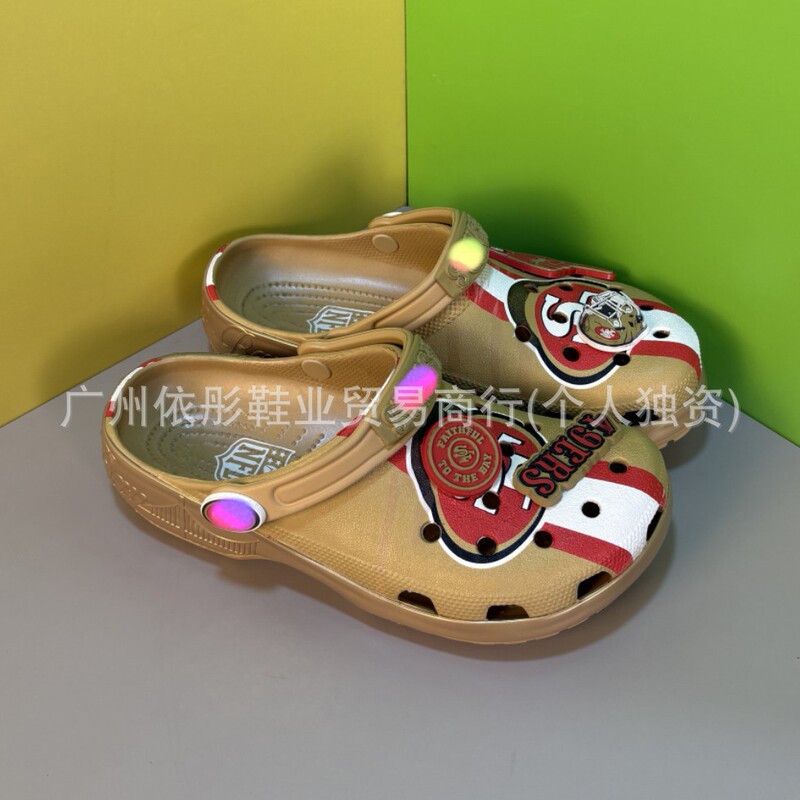 Crocs Nfl Collaboration San Francisco 49Ers Unisex Kids' Clogs Beach Sandals Crocs Nfl Collaboration San Francisco 49Ers Unisex Kids' Clogs Beach Sandals