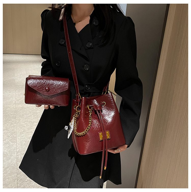 792g Weight Polyester Lining Material Sewing Thread Fashion Element String Closure Type Single Shoulder Strap Strap Type Bucket Bag Bags Type Casual, Street, Shopping Occasion Pu Leather Material Solid Color Pattern All Seasons Season Women's Gender Streetwear Style Bucket Shape Medium Size Women's Medium Pu Leather Solid Color Streetwear Sewing Thread Bucket String Bucket Bag 16
