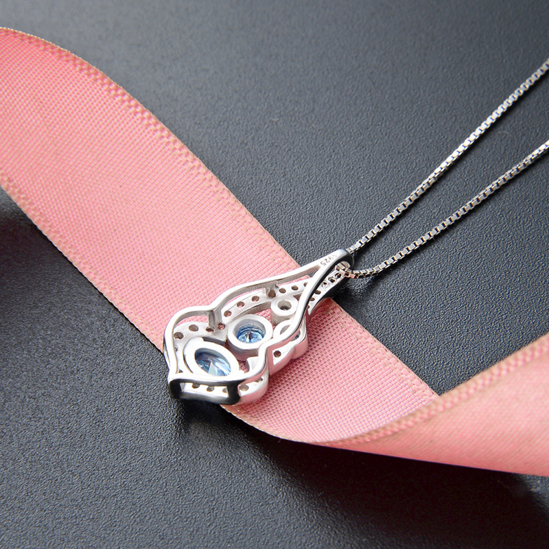 Collar de diamantes de plata esterlina 925 mujeres lujo ligero estilo nicho temperamento de alta sensación colgante de piedra de diamante cadena clavícula