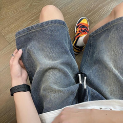 星空柄のメンズアウターデニムショートパンツ、ゆったりと多用途、トレンディな夏の薄いハイストリートティーンエイジャーの香港スタイルの5点パンツ