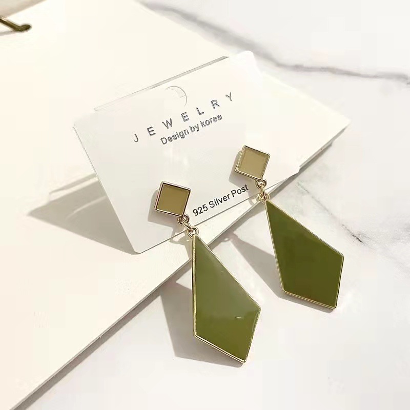 7377B3C92862075F75CE1271745267