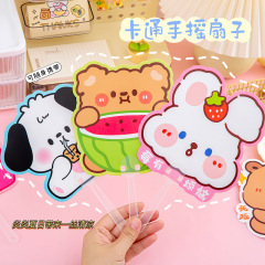漫画ミニファン卸売かわいい夏の子供と学生ギフトロングハンドルファンプラスチックポータブル手回しファン
