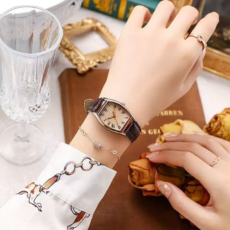 2026 New Model Women's Quartz Watch, Retro Style Barrel-Shaped Leather Strap Watch, Simple Watch for Female Students 2026 New Model Women's Quartz Watch, Retro Style Barrel-Shaped Leather Strap Watch, Simple Watch for Female Students