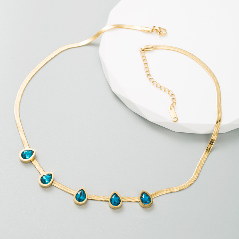 Fashion Geometric Water Droplets Titanium Steel Necklace Inlay Rhinestones Stainless Steel Necklaces