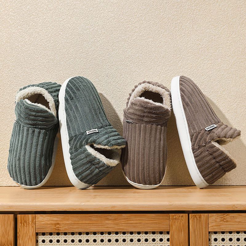 Zapatillas de algodón de invierno 2024 bolsas domésticas interiores raíz fondo grueso antideslizante para niños zapatos de algodón de peluche caliente para niños y niñas