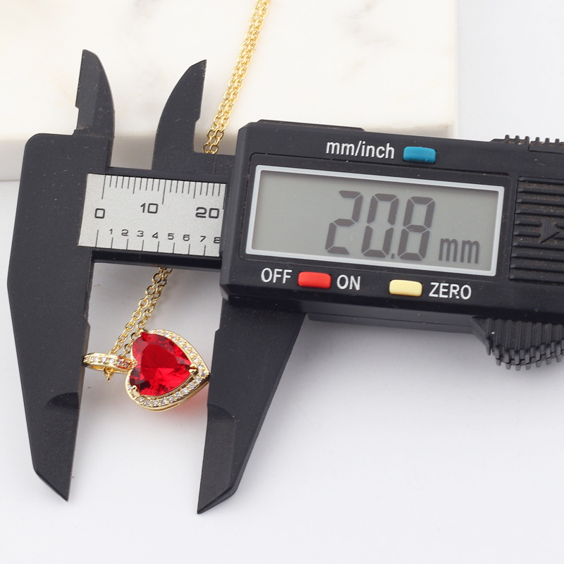 Fashion Heart Shape Copper Necklace Inlaid Zircon Copper Necklaces