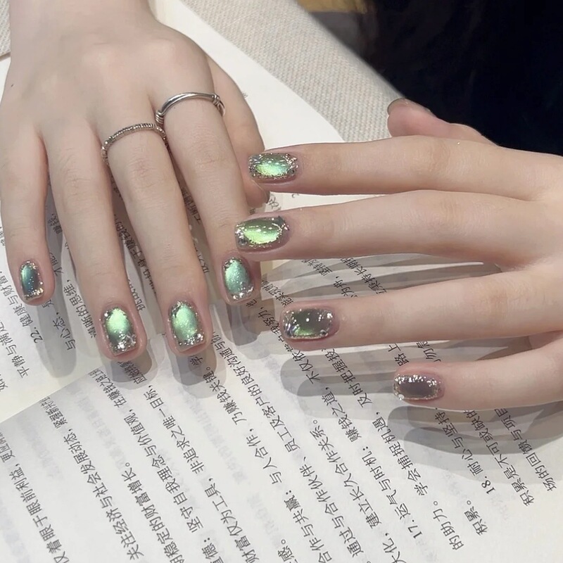 Caita-[Ice Extracted Green Grape] Internet Celebrity Hot Item Emerald Cat Eye Sparkling Nail Art Fake Nails Pure Handmade Nail Pieces