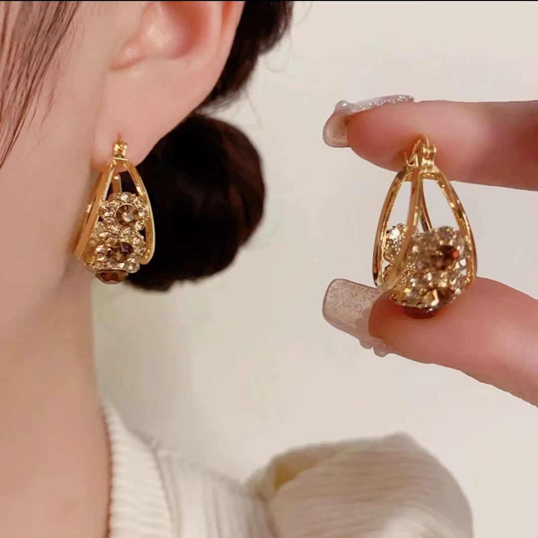 Earrings, European style, crystal‑encrusted diamond‑look, lightweight, multiple designs