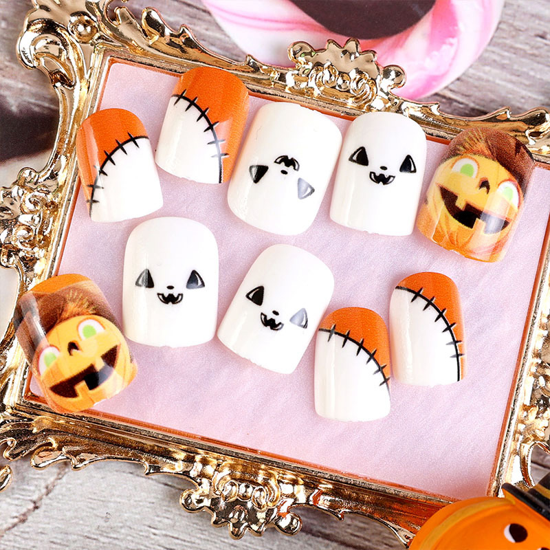 Halloween corto cuadrado uñas pieza Ghost bat desgaste uñas acabado manicura Ins Comercio exterior falso uñas al por mayor