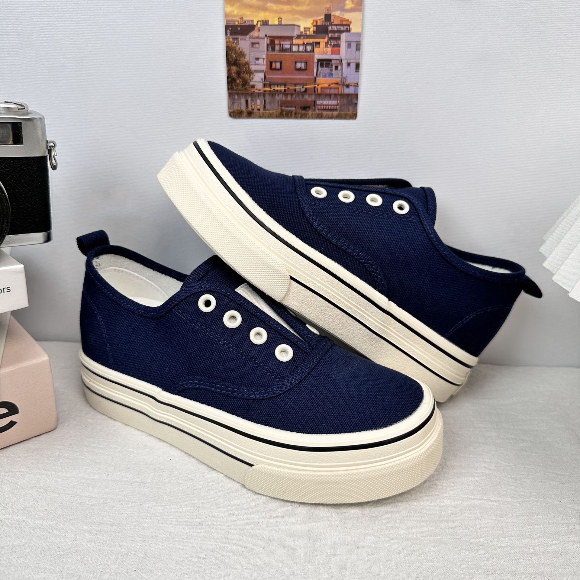 6653 zapatos de lona de suela gruesa para mujer, retro de nicho, estilo de Hong Kong chic, zapatos planos casuales de todo fósforo, zapatillas de deporte de un pie