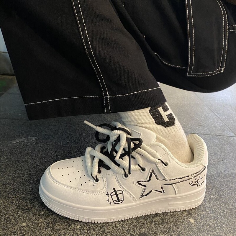 Meteor Sports Sneakers with Original Graffiti Design, Thick-Soled, Niche Style, Casual Ulzzang White Shoes for Couples, Versatile for Men