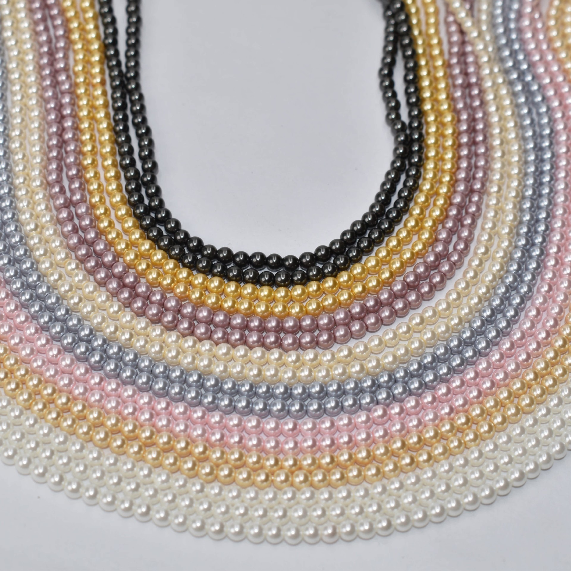 Glass beads pearl