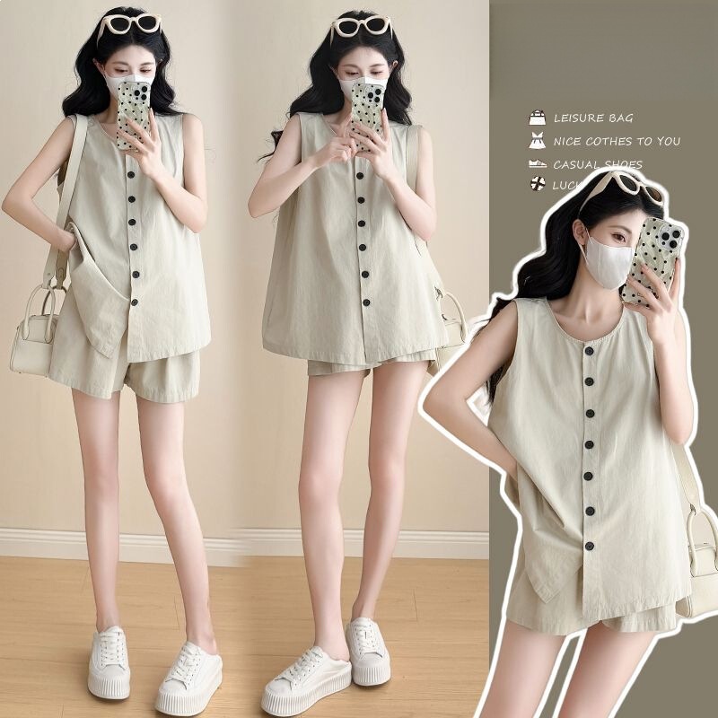 Korean Fashion 2025 Maternity Wear French Style Summer New Style Refreshing Shorts Set That Looks Slim, Comfortable, and High-End Korean Fashion 2025 Maternity Wear French Style Summer New Style Refreshing Shorts Set That Looks Slim, Comfortable, and High-End