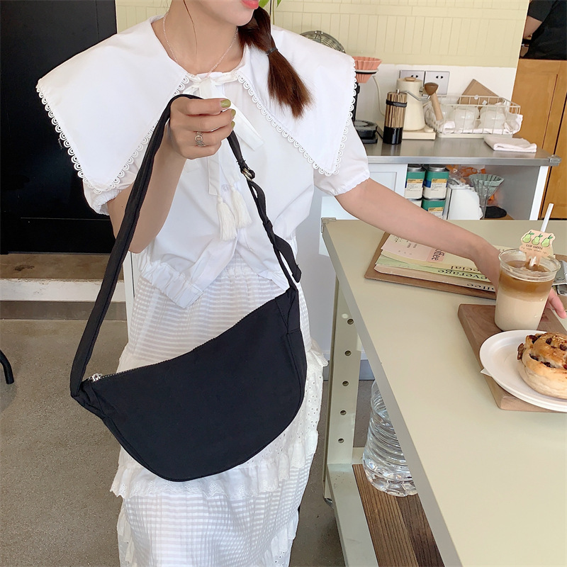 34194 ins Summer crossbody canvas bag for girls, nylon casual lightweight crossbody bag for students, single-shoulder dumpling bag undefined