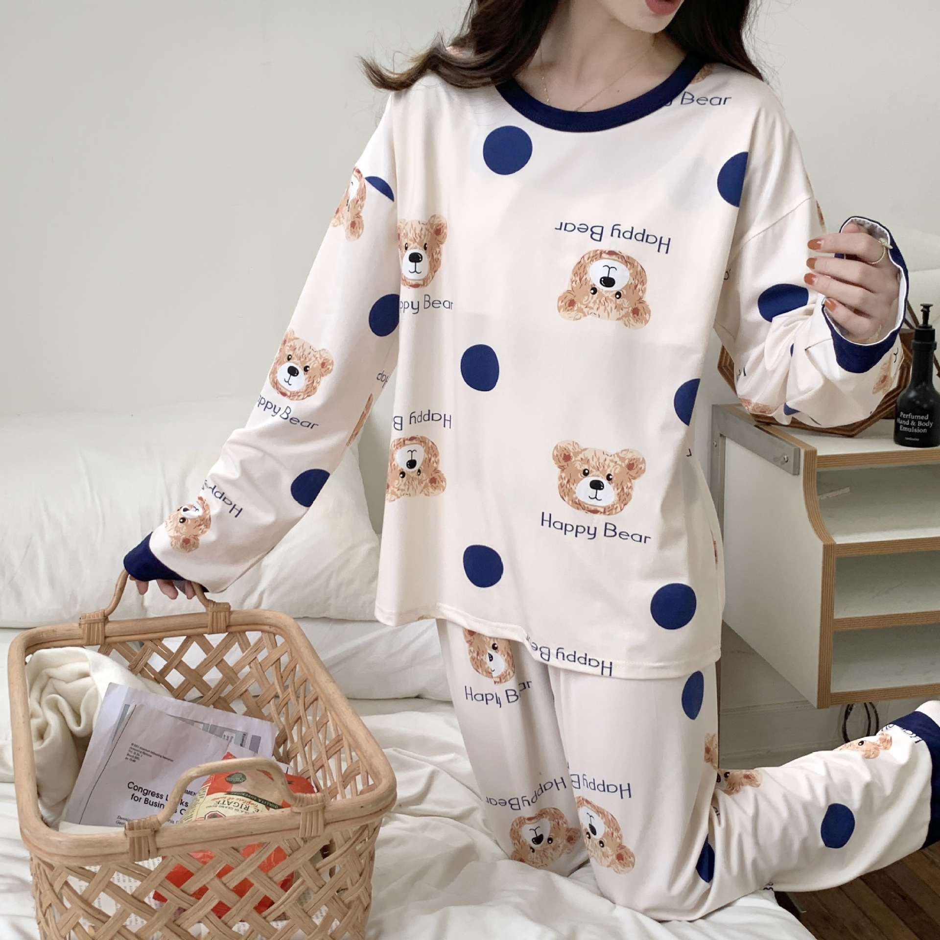 Oso de dibujos animados pijamas las mujeres artificiales algodón cuello redondo pullover manga larga otoño e invierno con almohadilla en el pecho dulce chica desgaste en casa traje