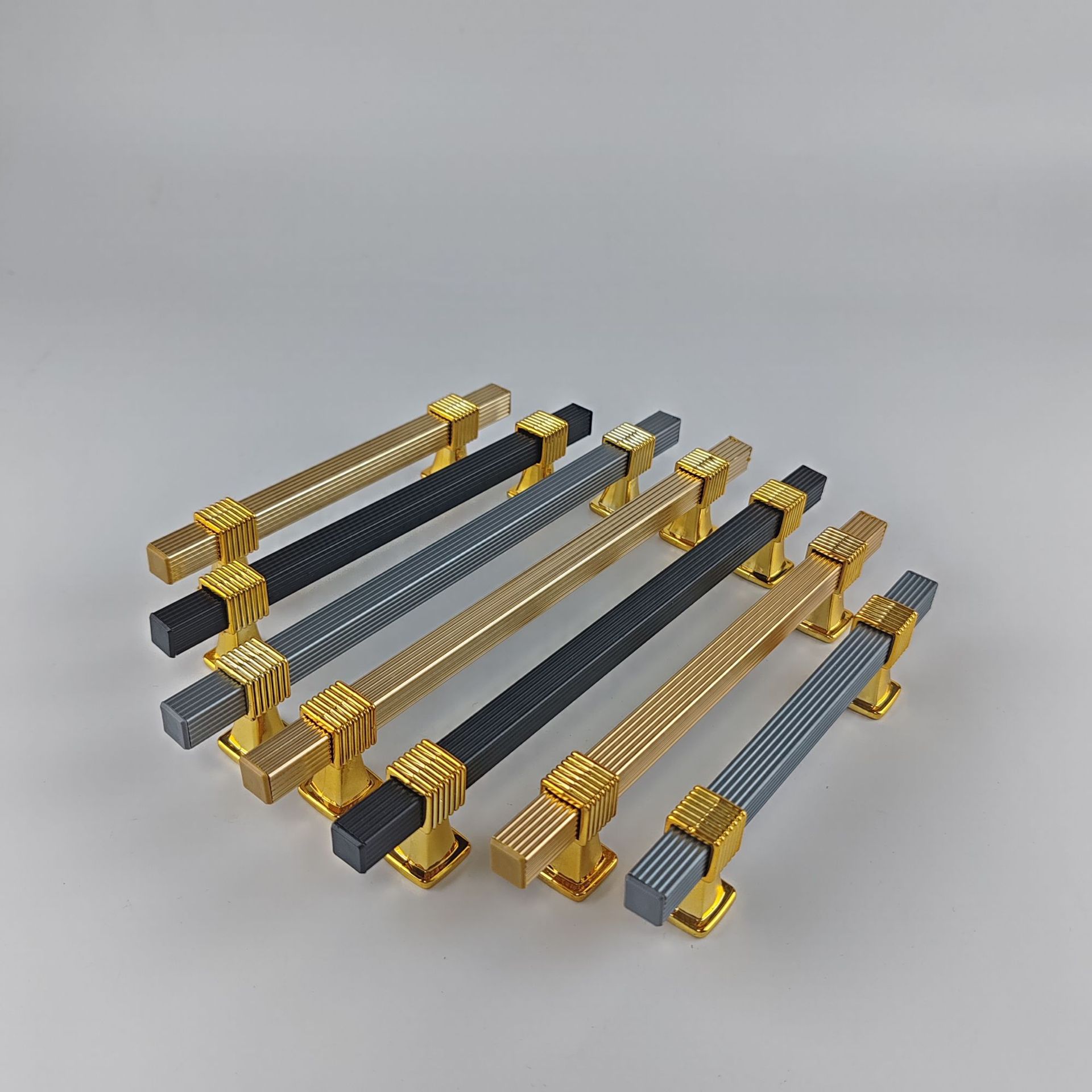 Ручка для шкафа Zory ZL-002 черная 96мм