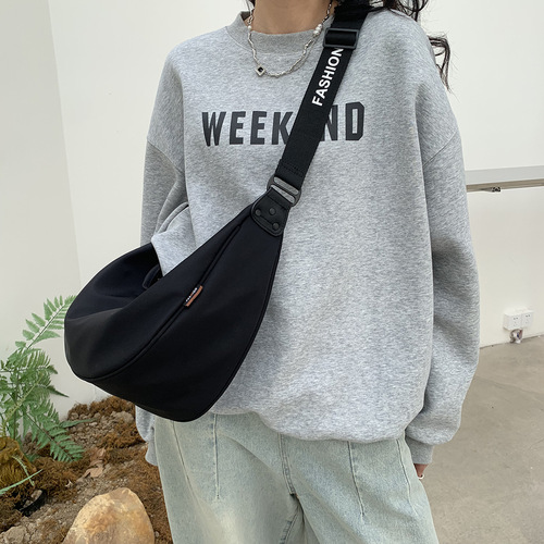 Ladies Leisure Bags  Autumn/Winter New Arrival Large Capacity Wide Shoulder Strap Crossbody Bag Nylon Fabric Large Capacity Shoulder Bag Trendy