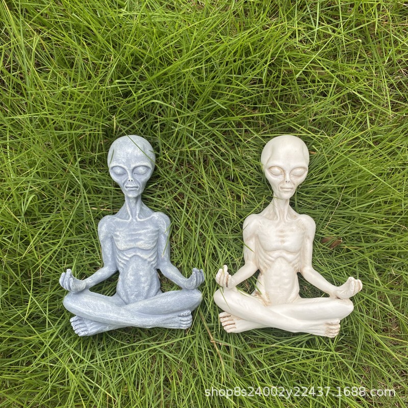 Cross-border new devil yoga statue alien resin decoration Halloween desktop home decoration Halloween outfit