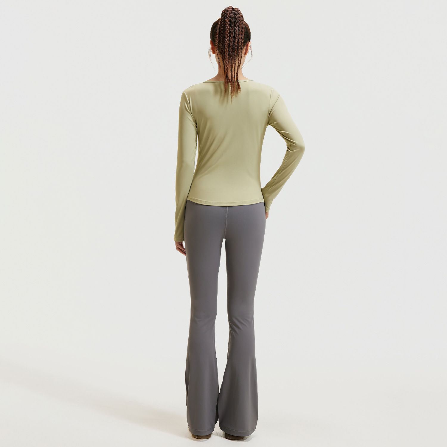 Ju Yi Tang otoño V-collar yoga conjunto de plegado desnudo sensación delgada larga fitness conjunto de mujeres image 3
