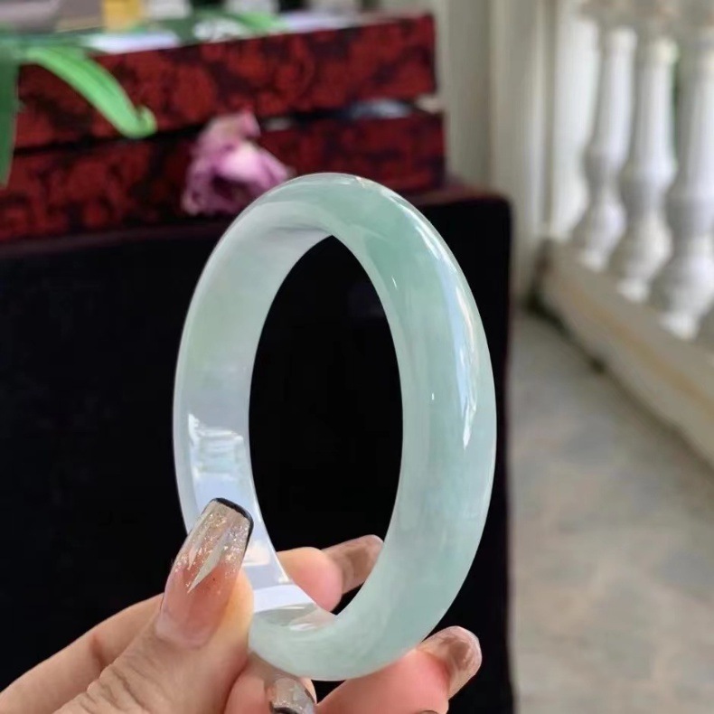 Vòng tay ngọc bích tự nhiên Miến Điện loại băng nửa cảnh nổ, có giấy chứng nhận chi tiết 1